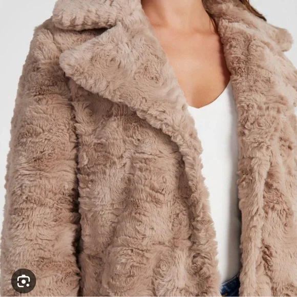 XL KENNETH COLE NEW YORK PINK FAUX FUR JACKET - Picture 4 of 12